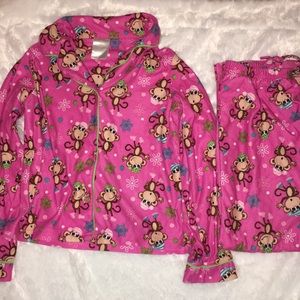 Matching Pajamas Pink with monkeys! Size 7/8 💗